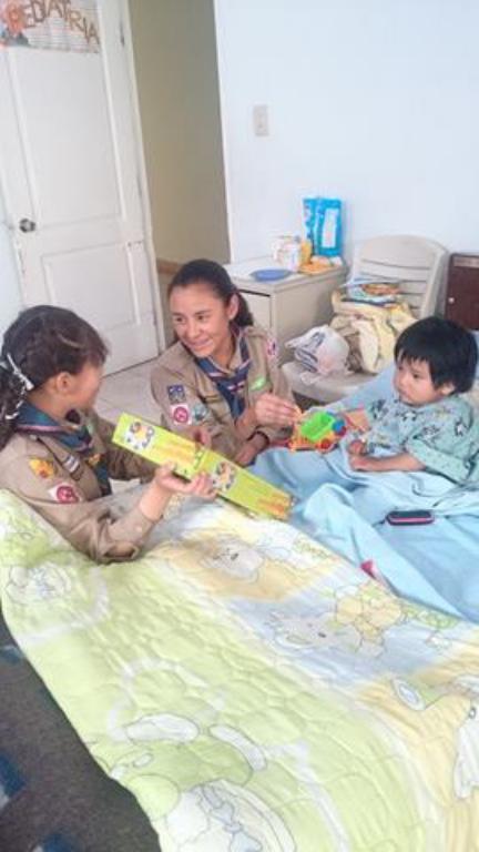 regalando sonrizas en el hospital general oruro