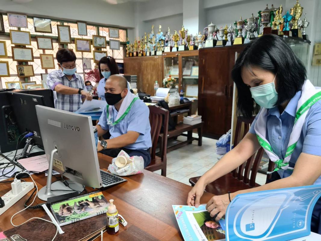 จิตอาสาจัดเก็บเอกสาร