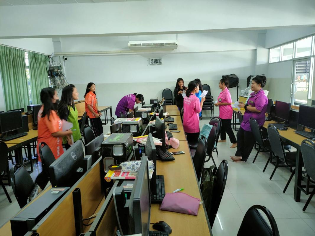 ตอบคำถามจากเพื่อน ห้อง201