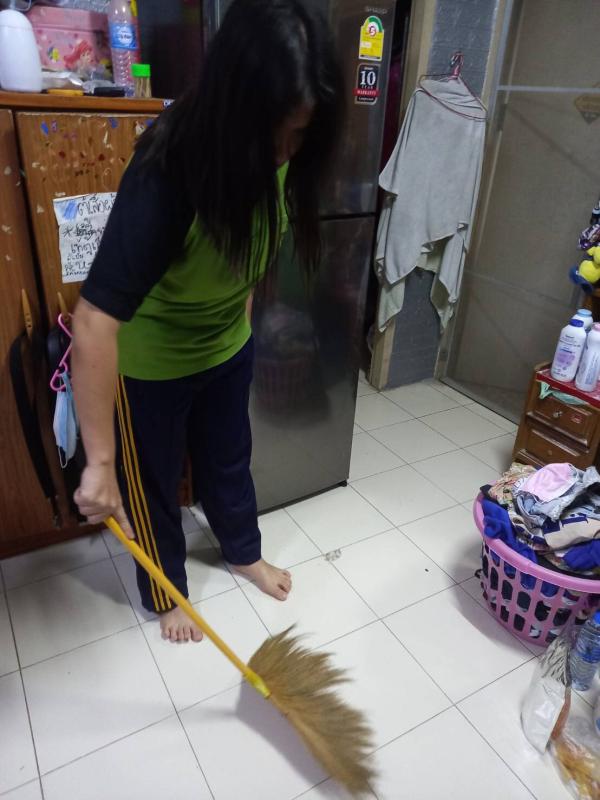 กวาดบ้าน