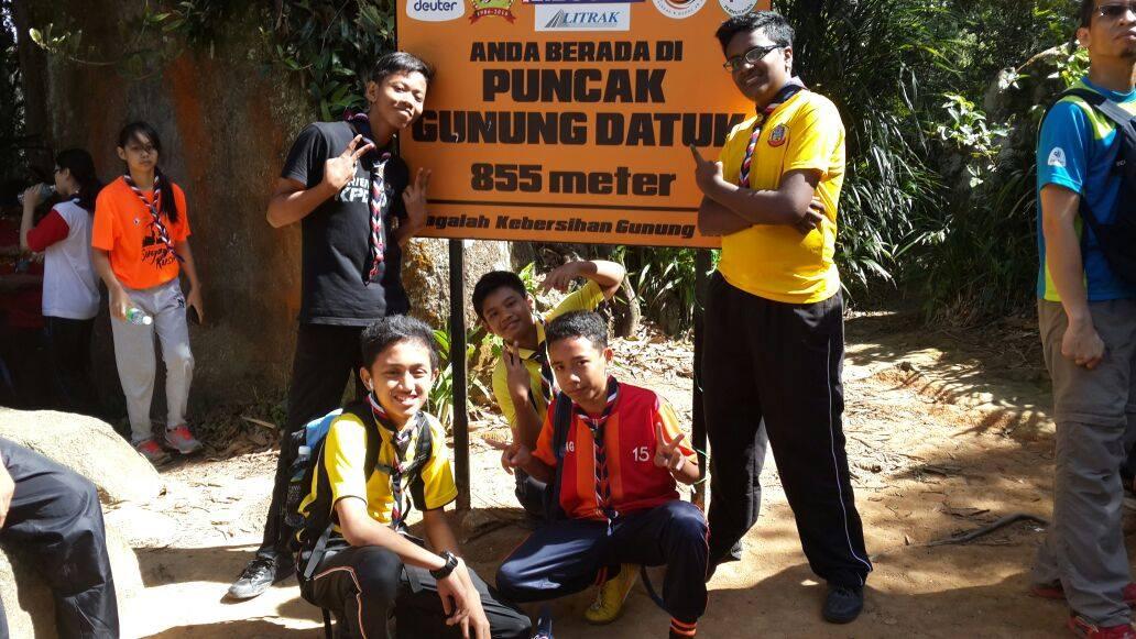 EKSPEDISI JALAN KAKI DAN MENDAKI GUNUNG DATUK ANUGERAH REMAJA PERDANA RAKAN MUDA (ARP) DAERAH TAMPIN