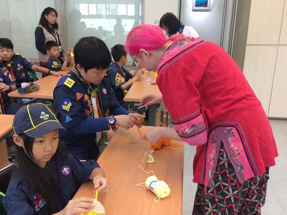 Ocean Messenger - The Crocheted Reef Project  海洋使者之針織珊瑚計畫