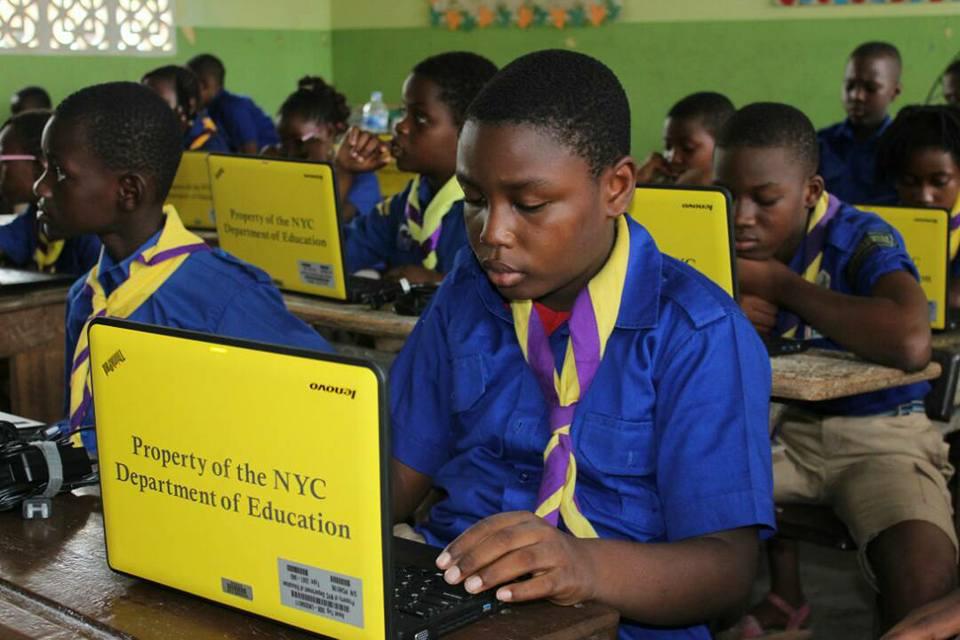 luttons contre la discrimination et la violence faites a la jeune fille 