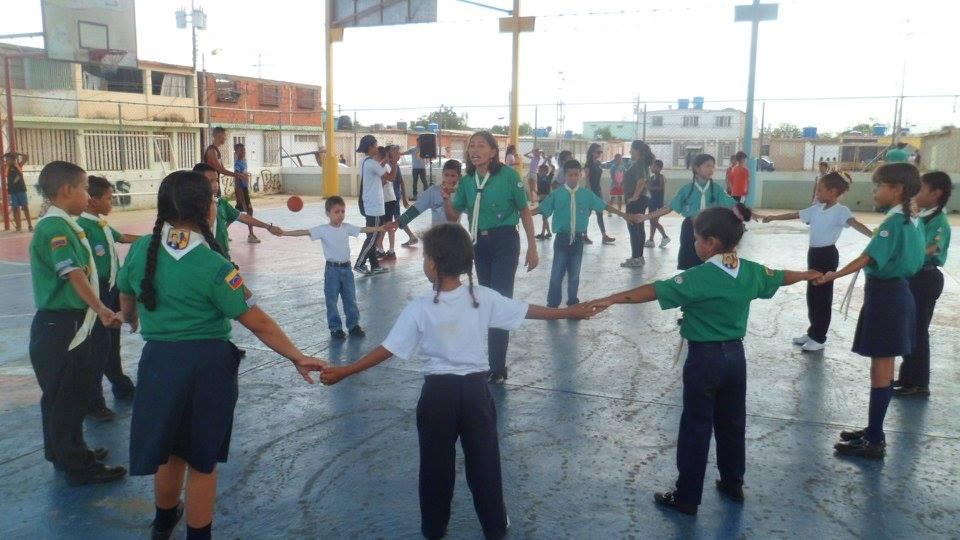 Forestación del jardin de la iglesia Jesús de la Divina Misericordia ubicada en la Urbanizacion Las Eugenias, parroquia Jesús de la Divina Misericordia, Santa Ana de Coro Estado Falcón Venezuela   