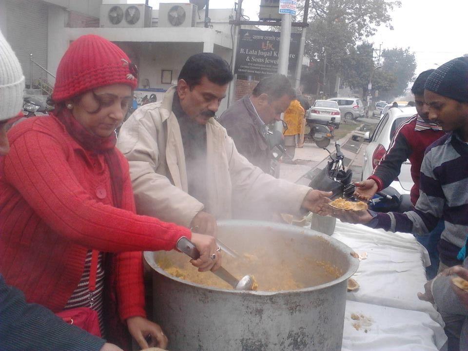 Arranged public Bhandara for people