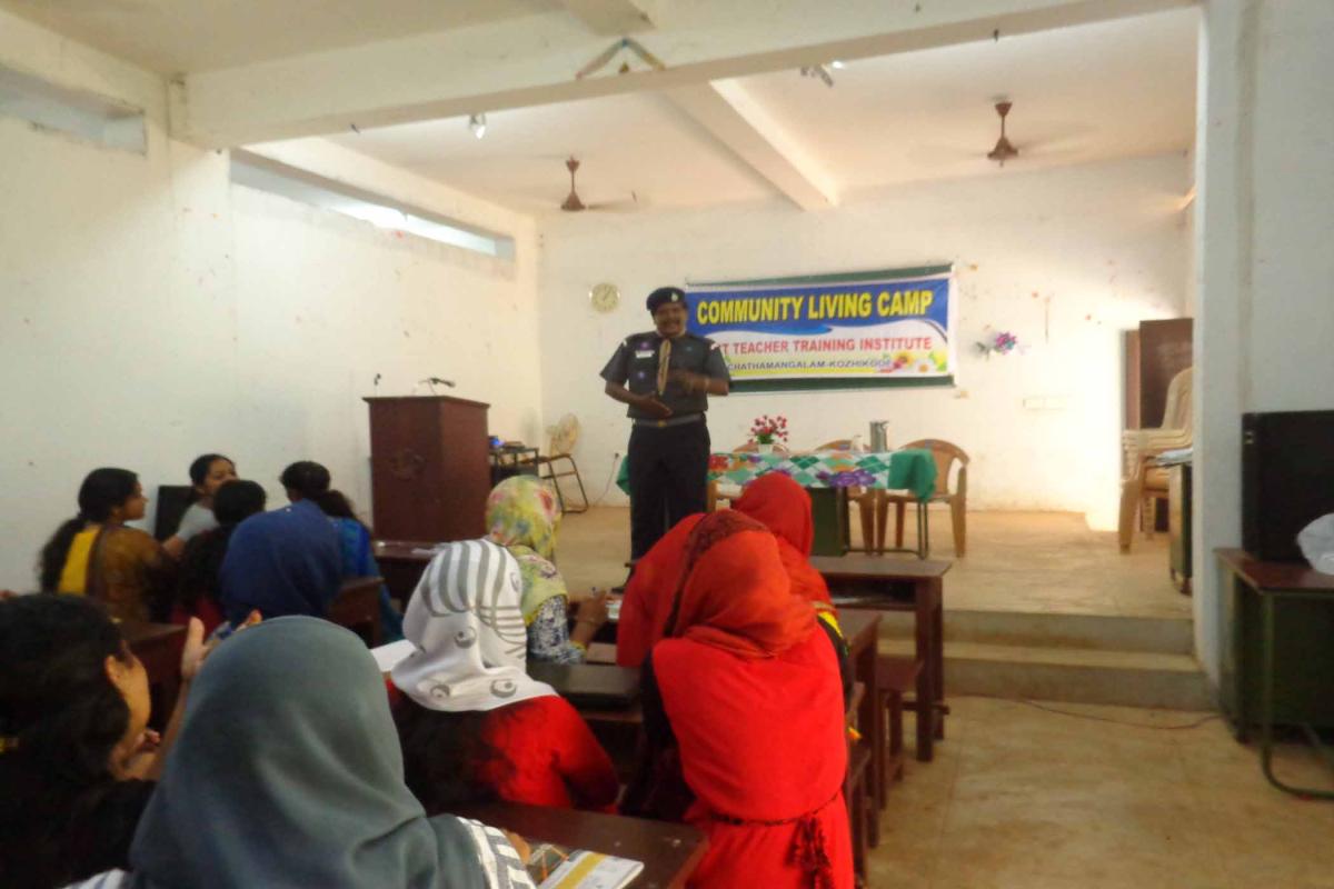 District Training Commissioner (S)  Sri.Ashok Samuel.K Pre-ALT (S) introduced Scouting to the Teacher Trainees of the KMCT Teacher Training Institutue, Kalanthode on 01.05.2018.