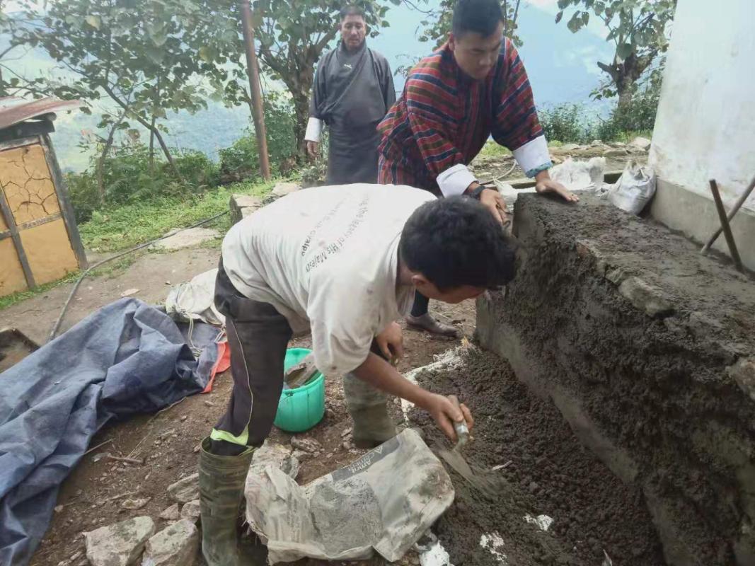 Construction of hand washing station in school 