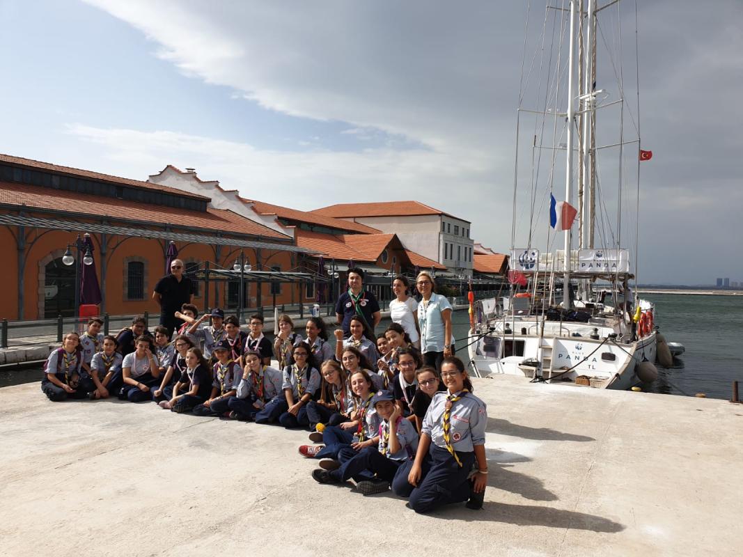 "WWF BLUE PANDA" SAILBOAT VISIT