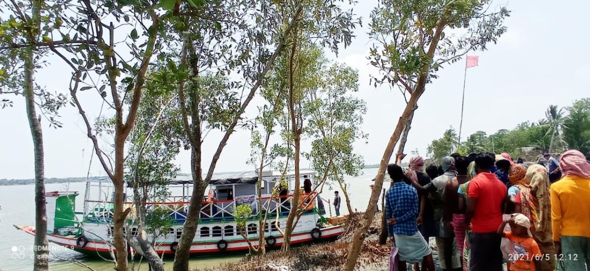 PASHEY ACHI SUNDARBAN- Relief To Flood & Victims