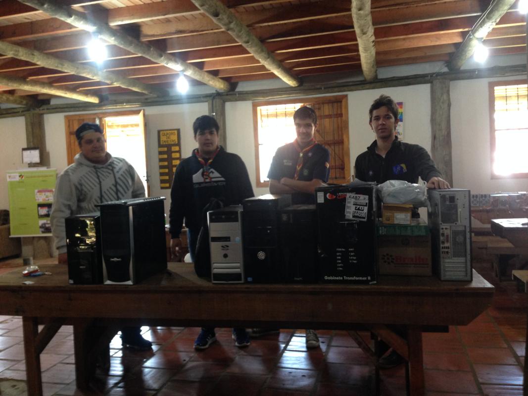 Inclusão Digital de Jovens Carentes
