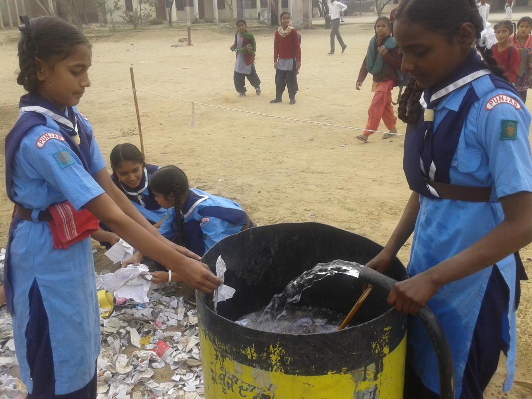 SWASCH BAHARAT ABHIYAN (RECYCLING)