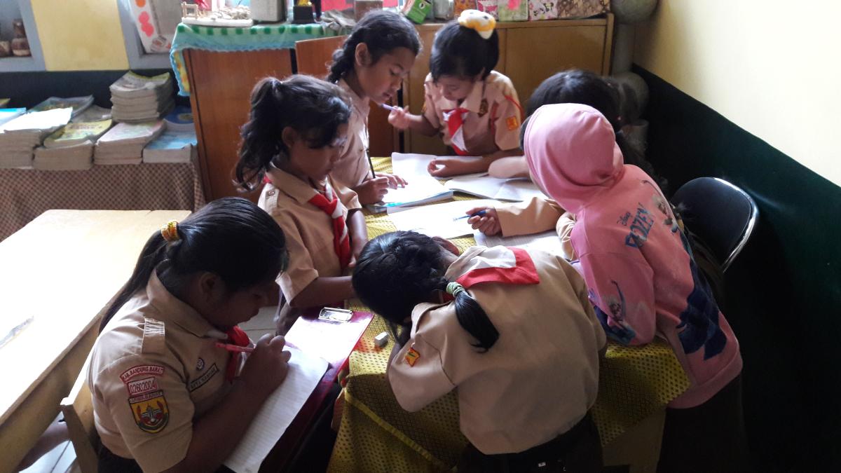 Latihan Pramuka Basis SD NEGERI CIHIDEUNG