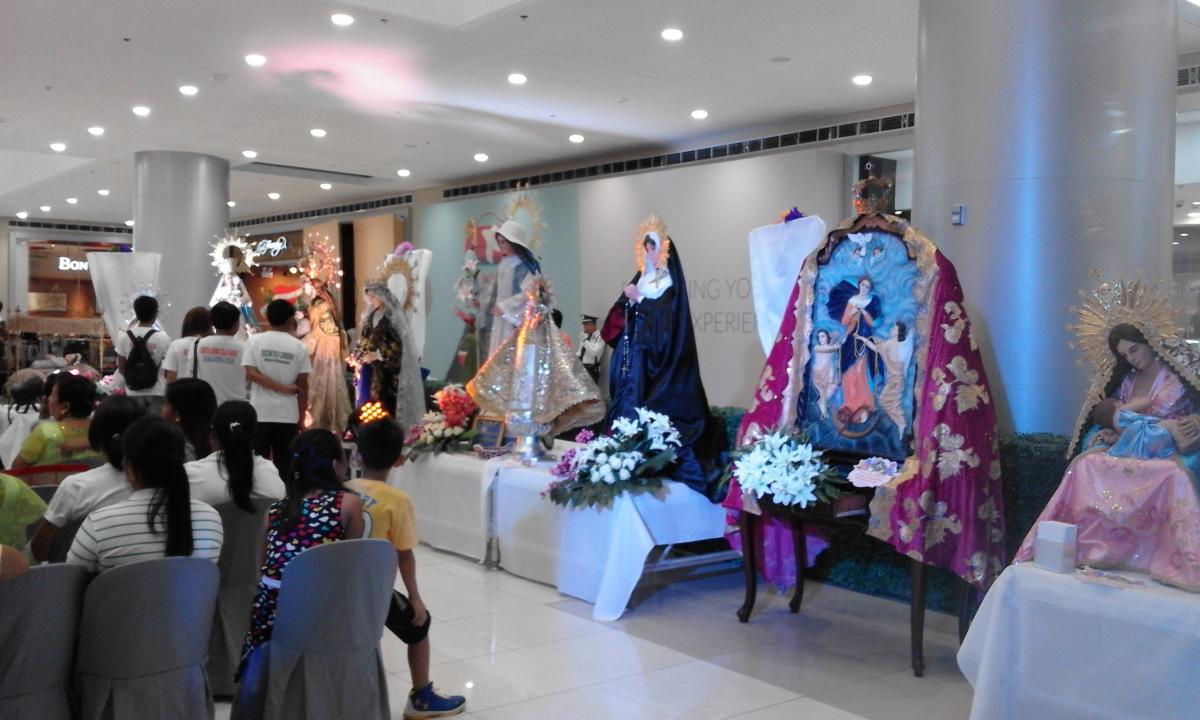 Opening of Marian Exhibit 2016