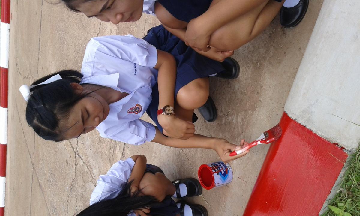 ทาสีทางเดินเท้า