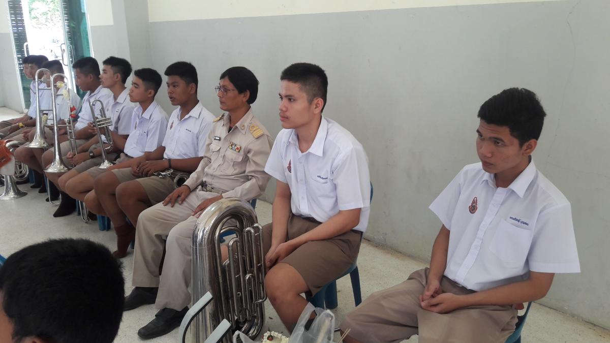 ช่วยงานกิจกรรมของโรงเรียน