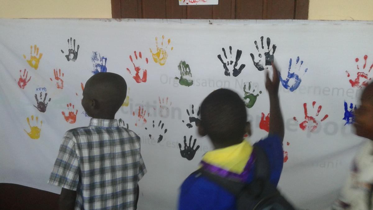 LA PAIX N'A PAS BESOIN DE GRAND MOYEN MAIS PLUTÔT DE VOLONTÉ 