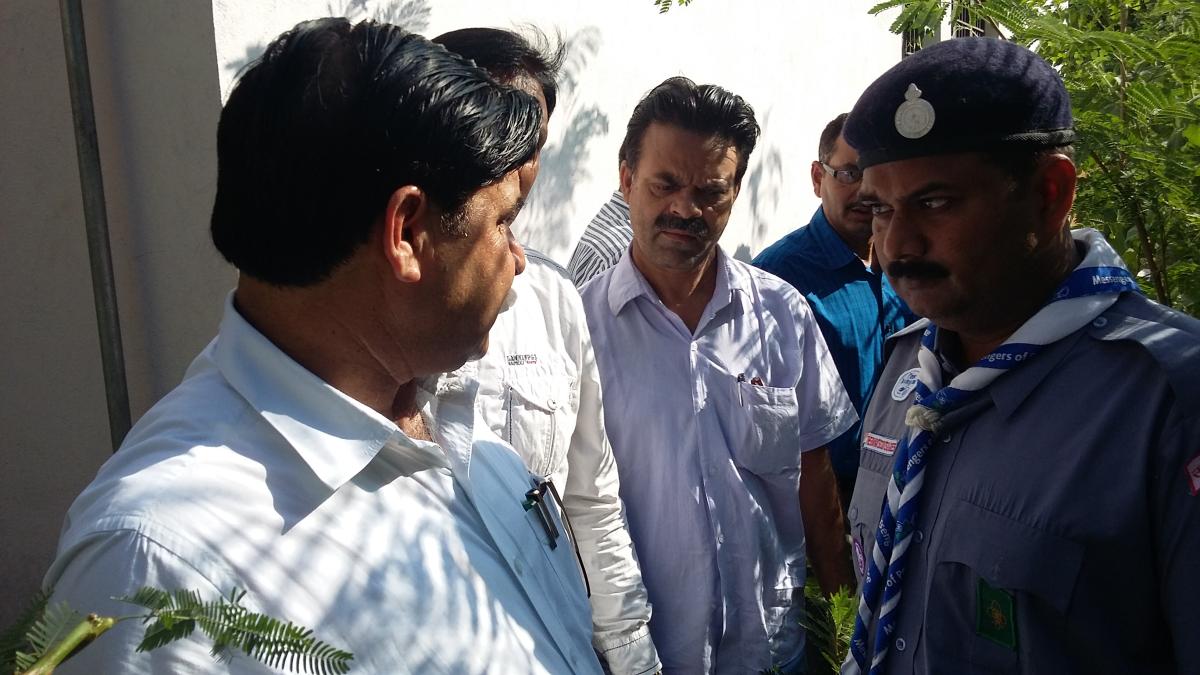swachata  abhiyan at basik shikchha adhikari jhansi