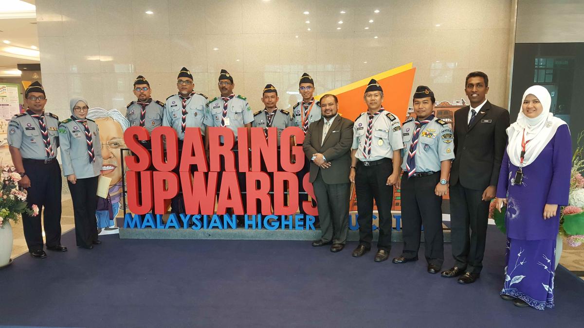 KUNJUNGAN HORMAT & SESI DIALOG KLKM KE JABATAN PENDIDIKAN TINGGI, KEMENTERIAN PENDIDIKAN TINGGI