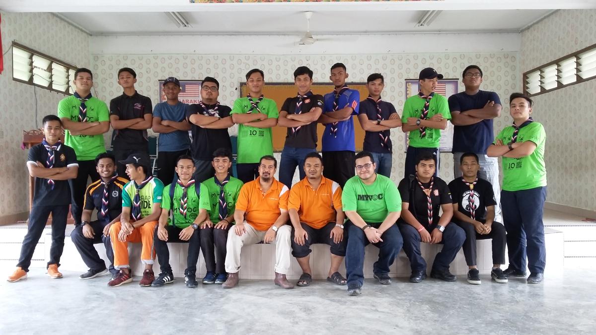 Khidmat Masyarakat Membersihkan Sekolah Ditenggelami Banjir