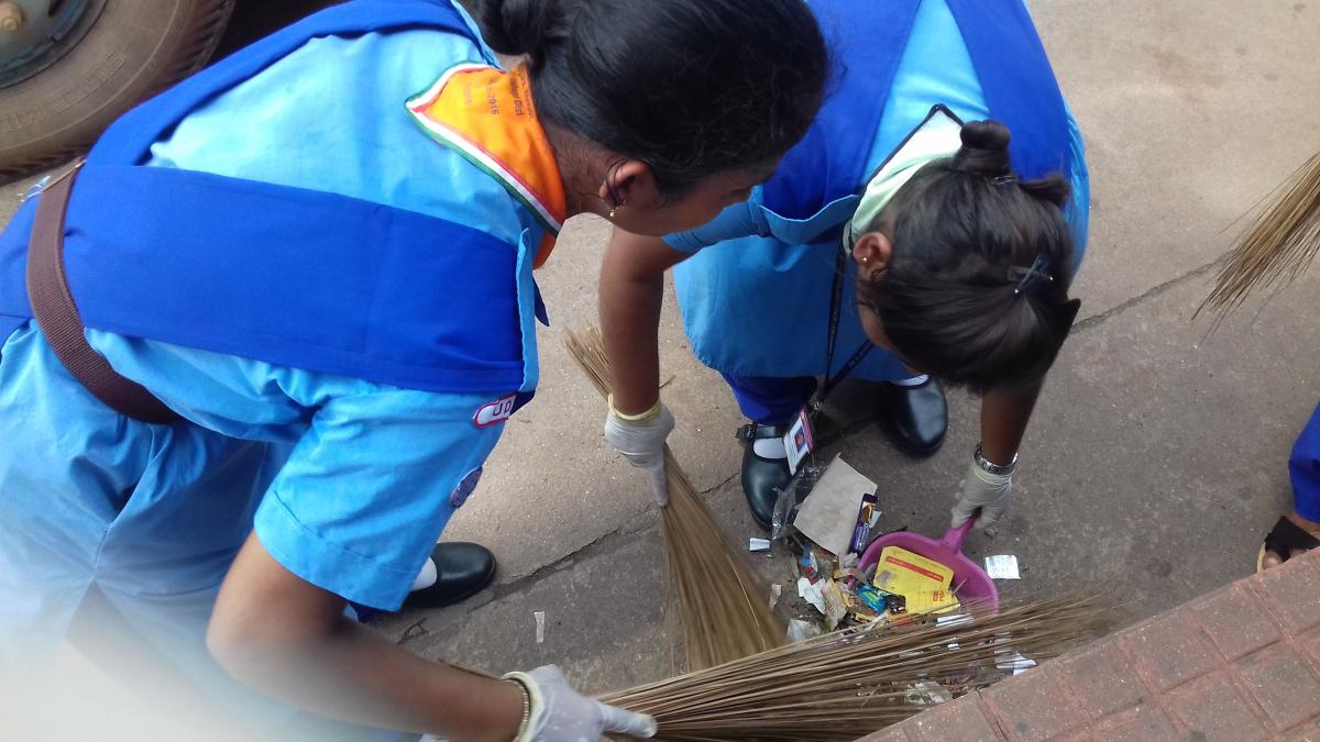 Quit India Day  celebration  Swacha Bharath cleaning Service Programe 2017