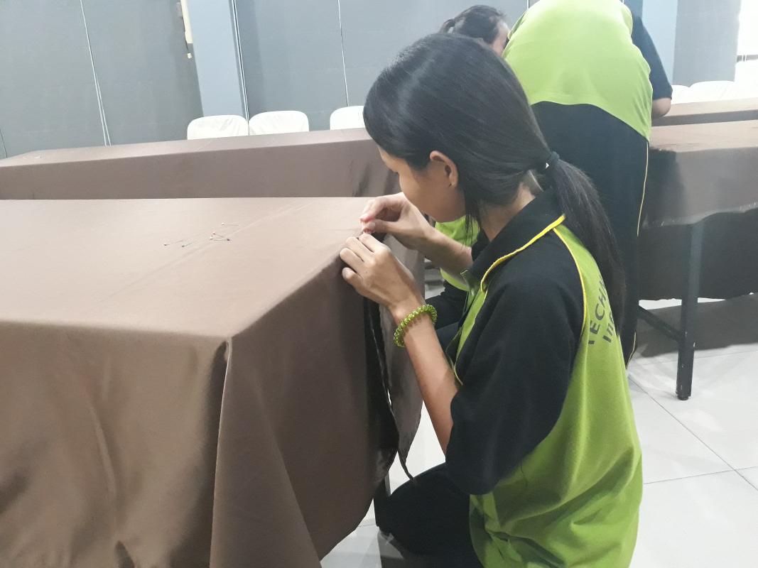 จัดจีบผ้า