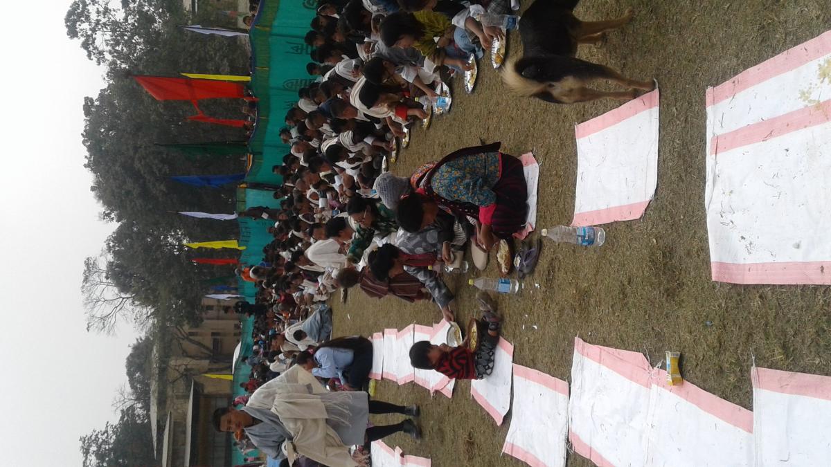 Serving at Gomtu