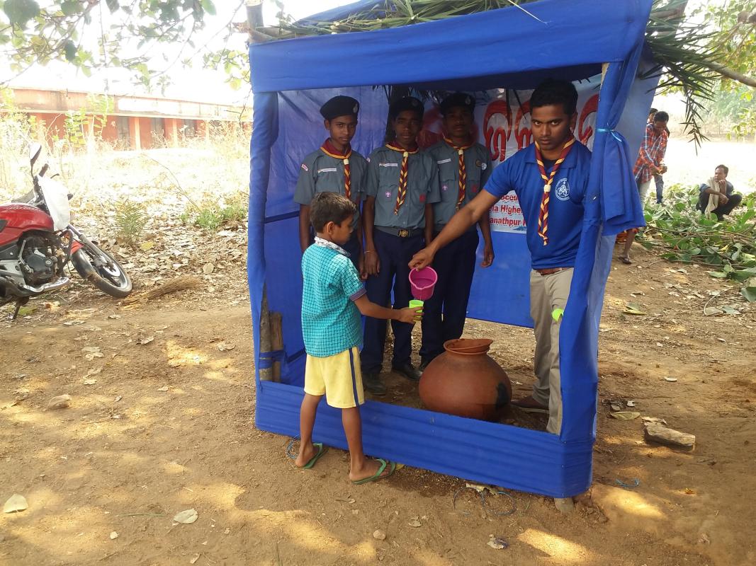 Water Distribution for Pedestrians