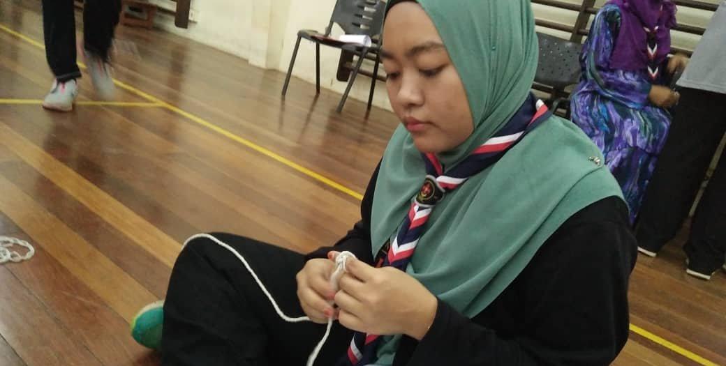 Belajar ikatan dan simpulan bersama pensyarah pengakap