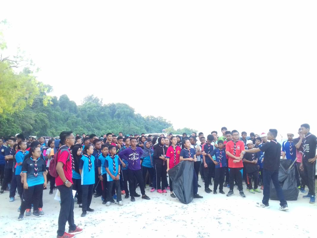 Jalinan Persaudaraan di Negeri Bawah Bayu