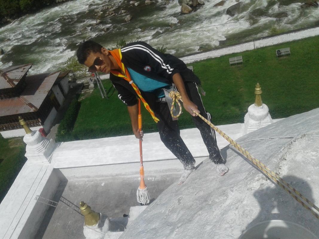 Service at Chorten Kora