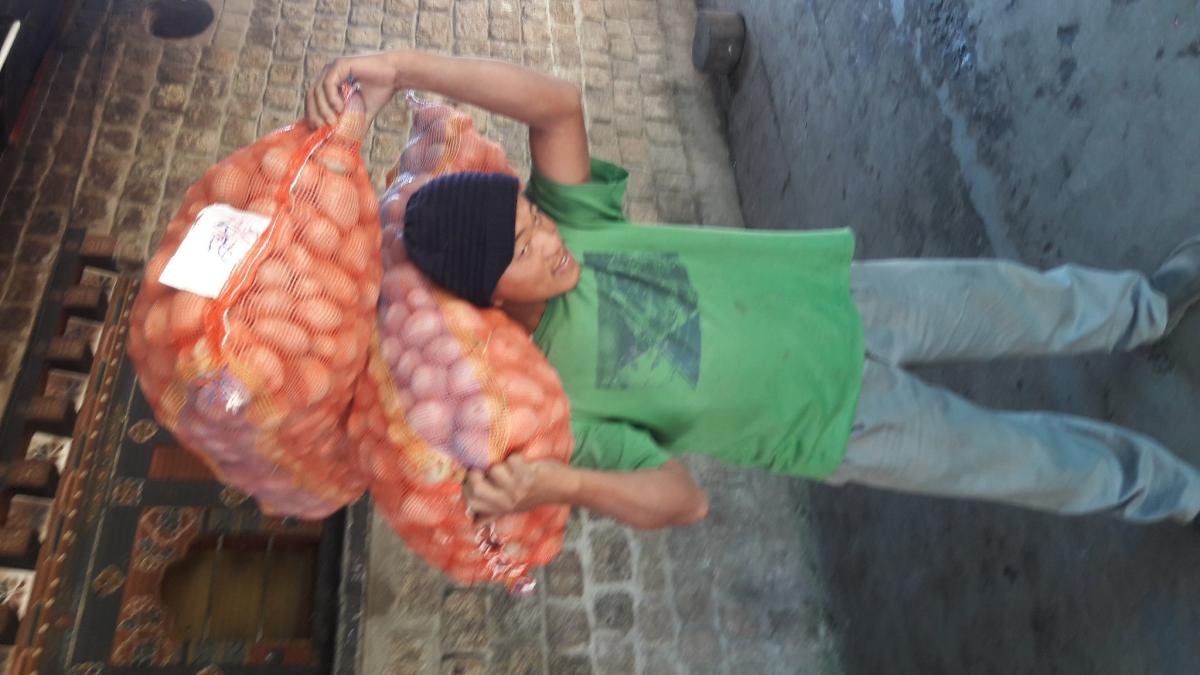 Voluntary service to school