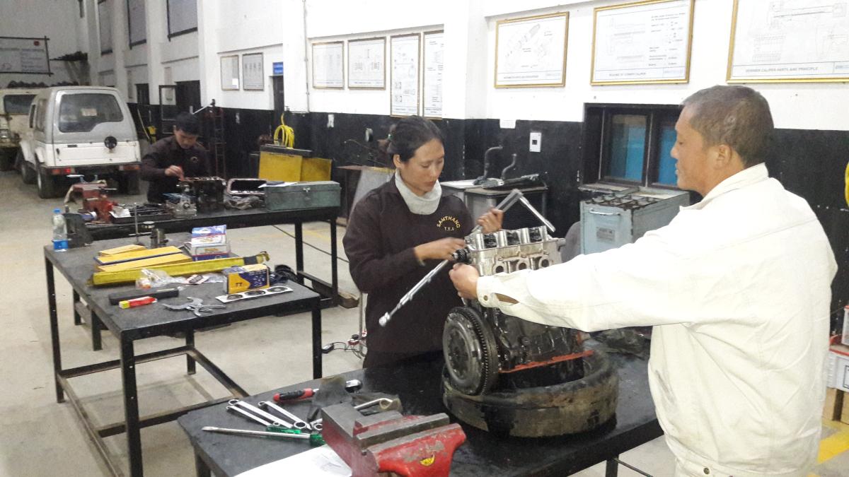 Auto mechanic skill testing