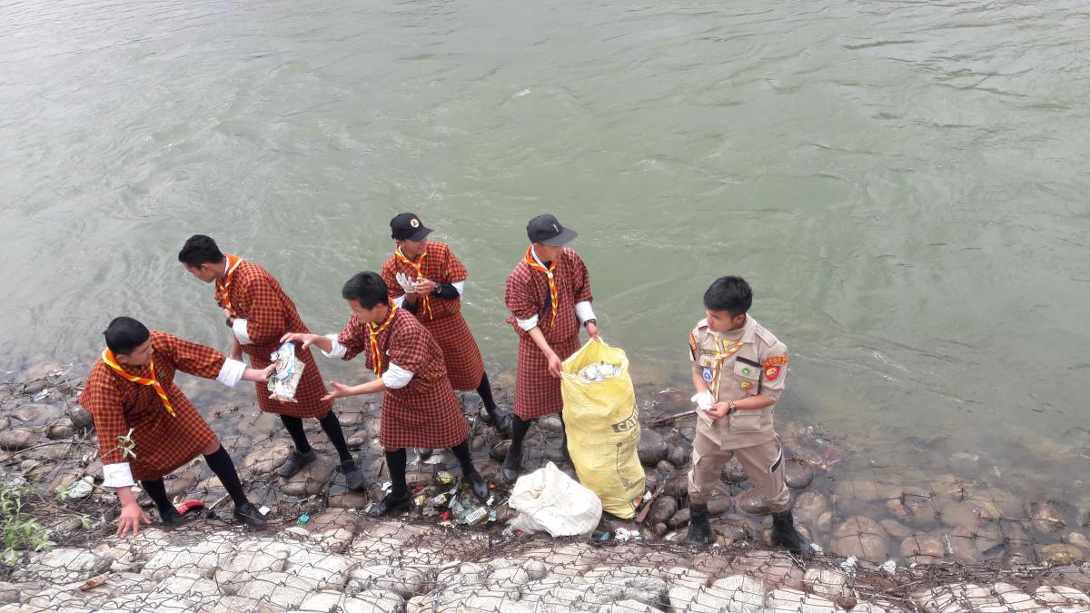 trashtagchallenge