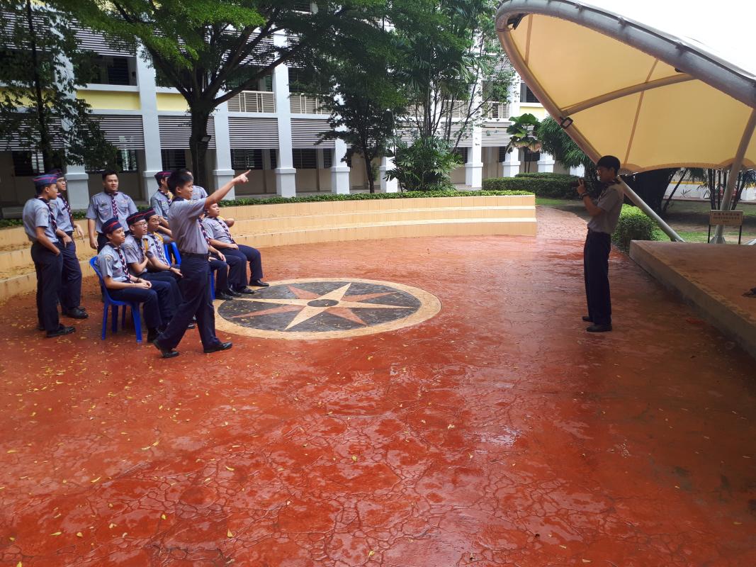 11 GTS scout troop photo session