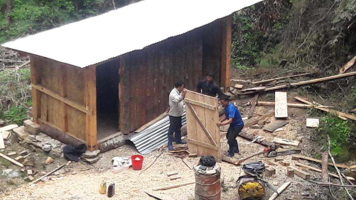 Construction of hot stone bathing room