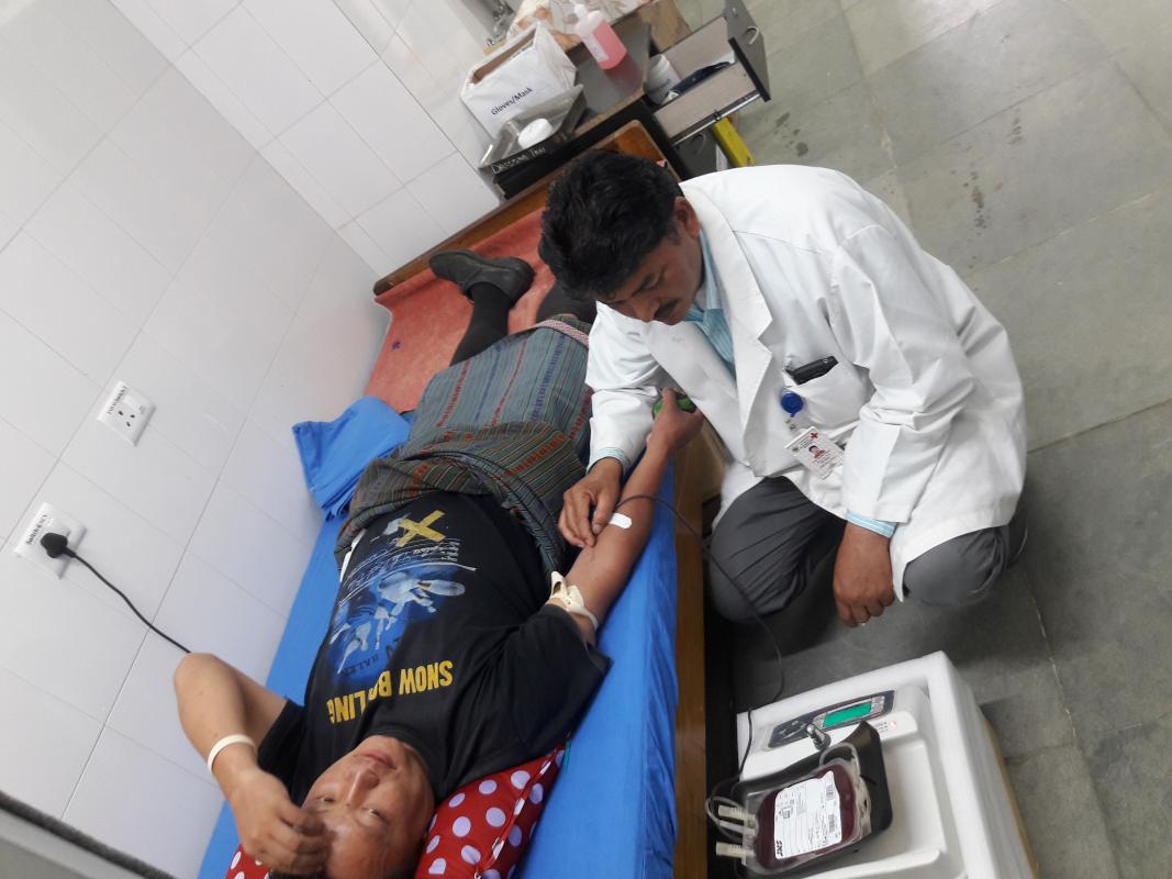 "Donoting blood saves life"