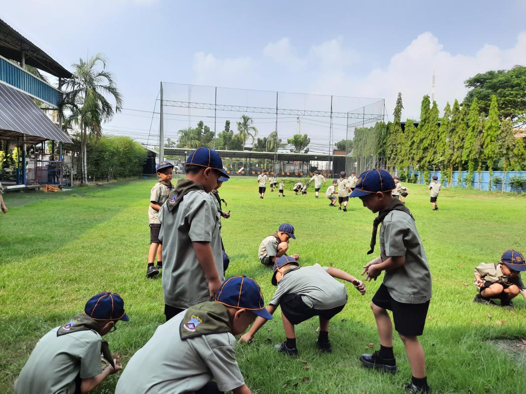 บำเพ็ญประโยชน์ภายในโรงเรียน