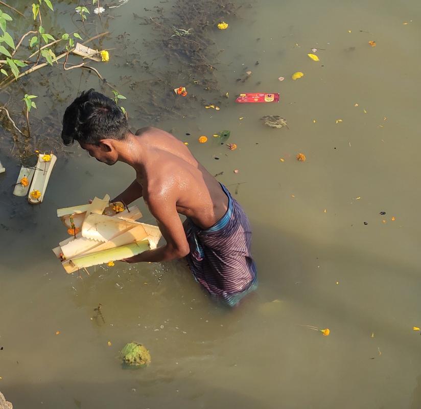 Pond Cleaning of Bonita Bandana Ustav