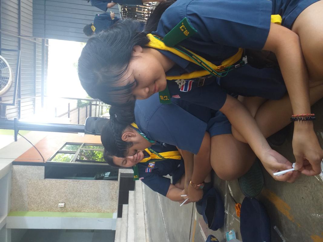 กิจกรรมทำพวงมาลา