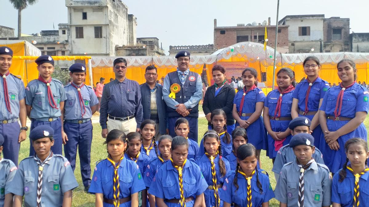 Service in District Games Railly