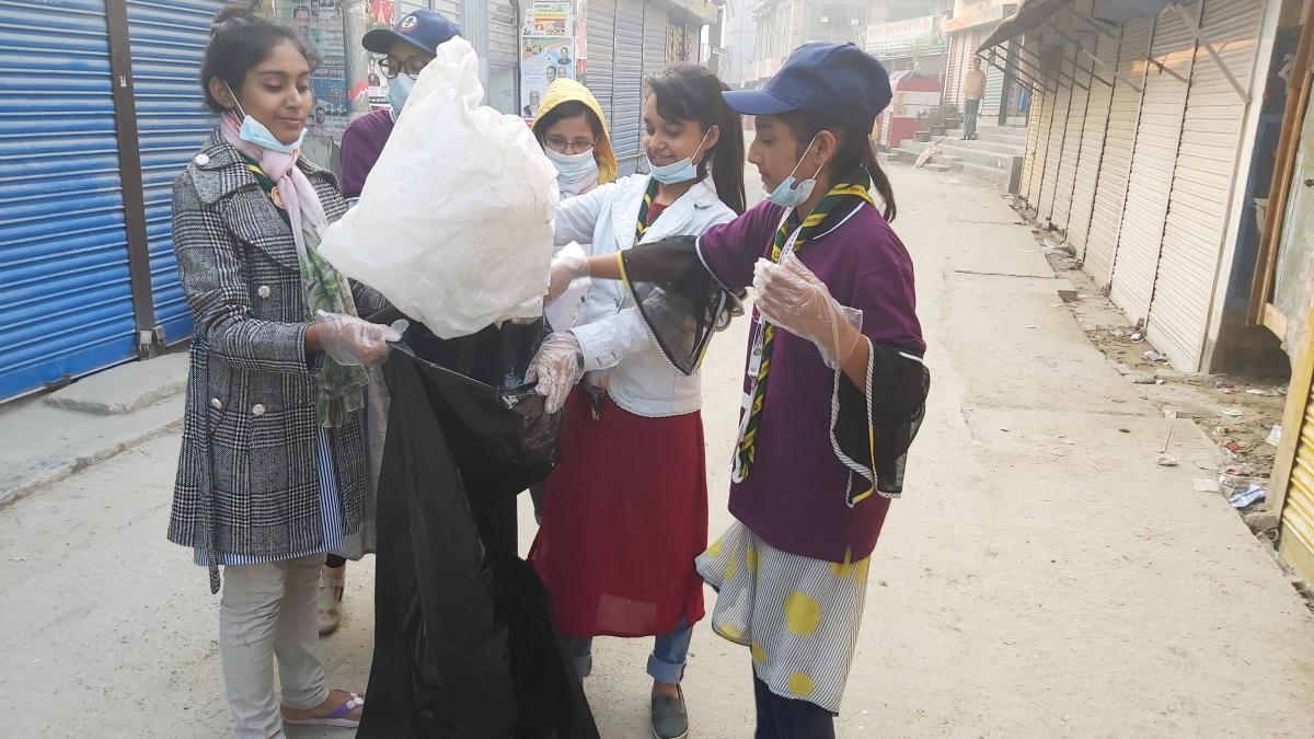 পরিষ্কার পরিচ্ছন্ন সমাজ গড়ি