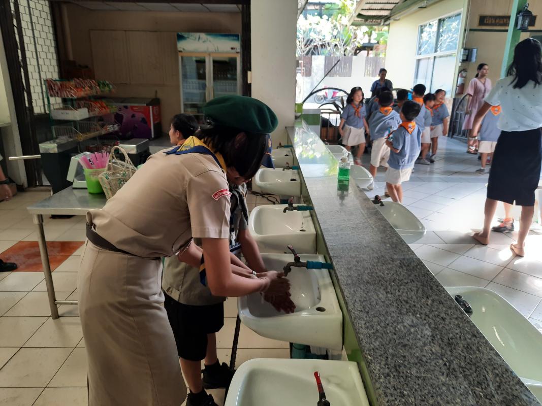 สอนสุขอนามัย