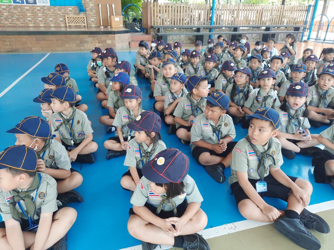 ทำกิจกรรมสันทนาการในชั่วโมงลูกเสือ