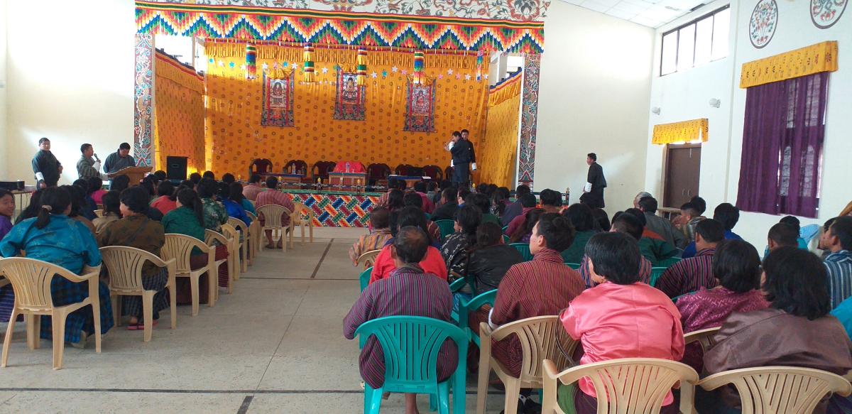 Rendering Helping Hand for Parents and Teacher Meeting