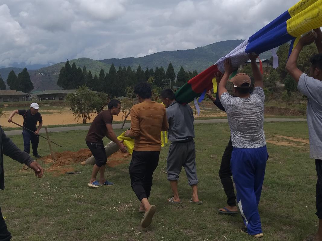 Eracting of lhadhar.