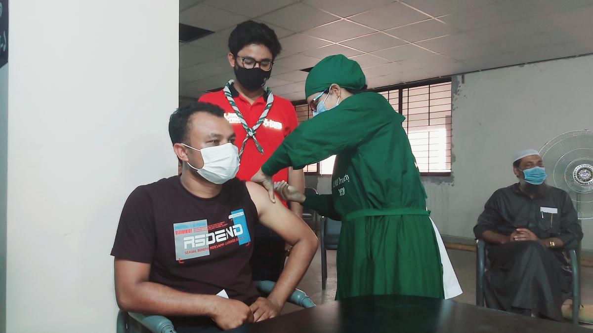 Co-operation in Covid-19 Vaccination