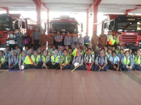 A Visit To The Kubu Fire Station Via Tourism Sites Exploration Program 2017 (PARTICIPANT)