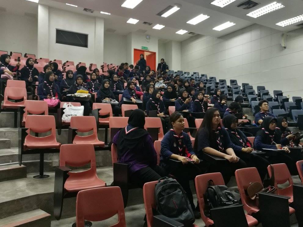 Perjumpaan KLKM USM Level 300 Minggu Pertama Sidang Akademik 2017/2018