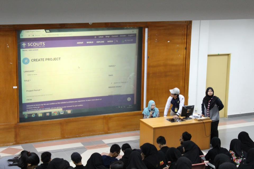 PERJUMPAAN KALI PERTAMA LEVEL 100 KLKM USM 2017/2018