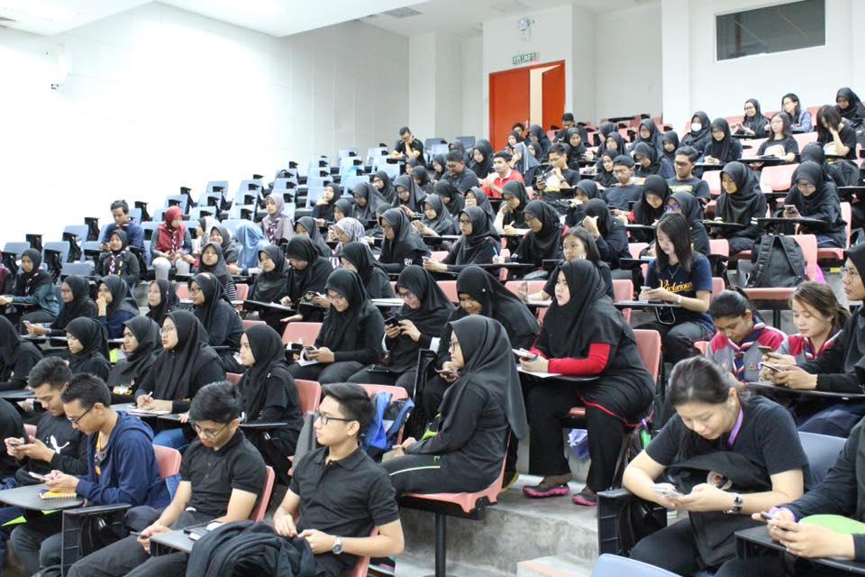 FIRST MEETING WITH LEVEL 100 SESSION ACADEMIC 2017/2018